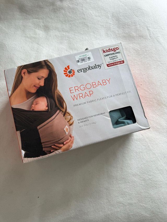 Fular portabebés Ergobaby.