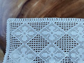 Set di 3 tende fatte ad uncinetto