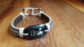 Pulsera cuero signo Virgo sin usar