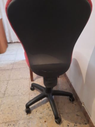 Silla de estudio con ruedas