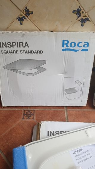 Tapa de inodoro marca Roca