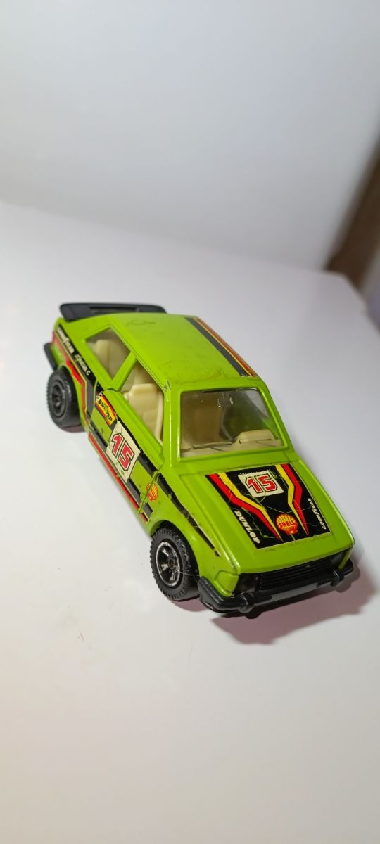 *FORD ESCORT XR3 1/33 GUISVAL