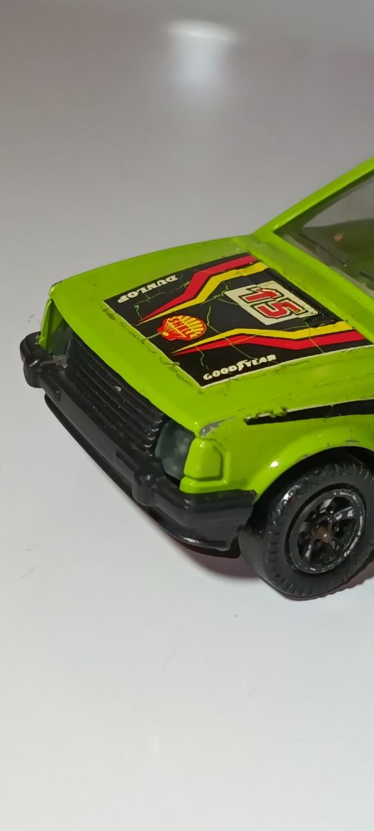 *FORD ESCORT XR3 1/33 GUISVAL