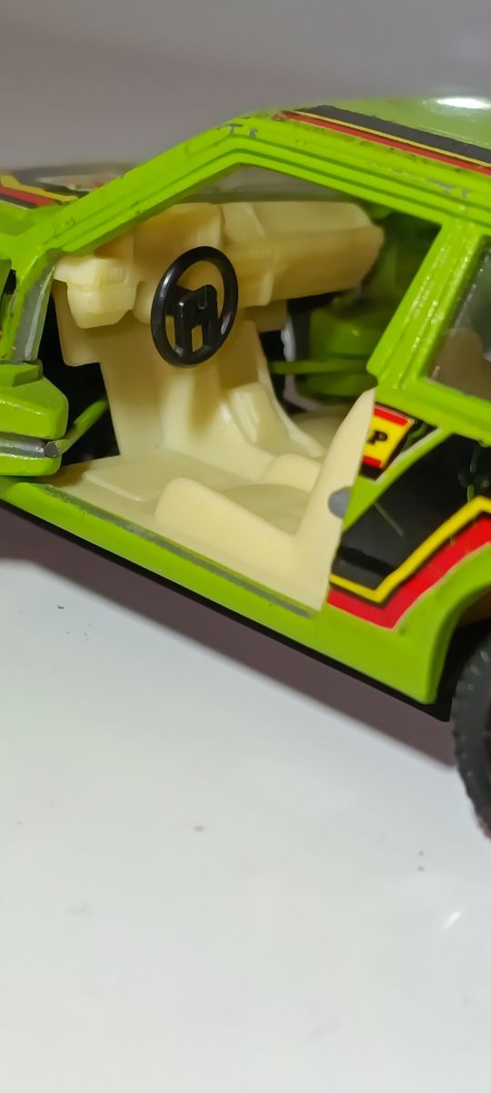 *FORD ESCORT XR3 1/33 GUISVAL