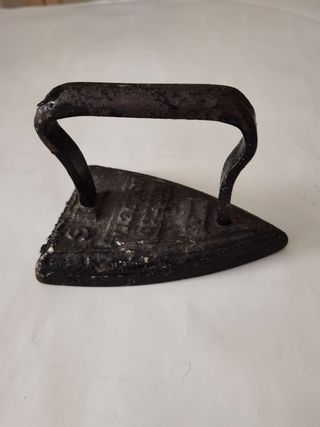 Plancha antigua de hierro