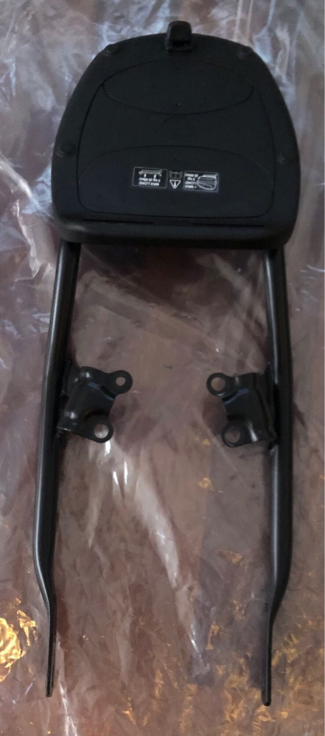 Kit montaje baul original Triumph