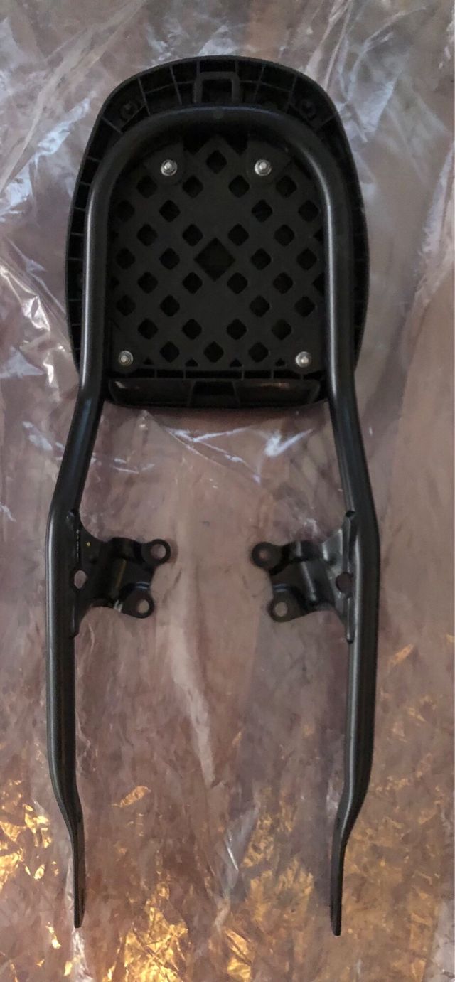 Kit montaje baul original Triumph