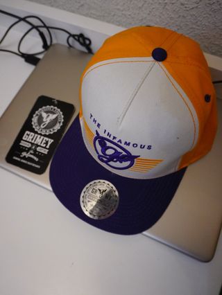 Gorra Grimey Snapback Burning and Looting Yellow