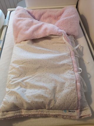 Saco con pelo para capazo. De Mimitos Home