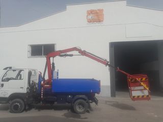 Transporte  y contenedores y cubas para broza