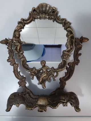 N. 2 specchi da toeletta in ottone