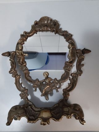 N. 2 specchi da toeletta in ottone