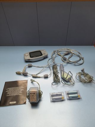 Game Boy Advance + Accesorios