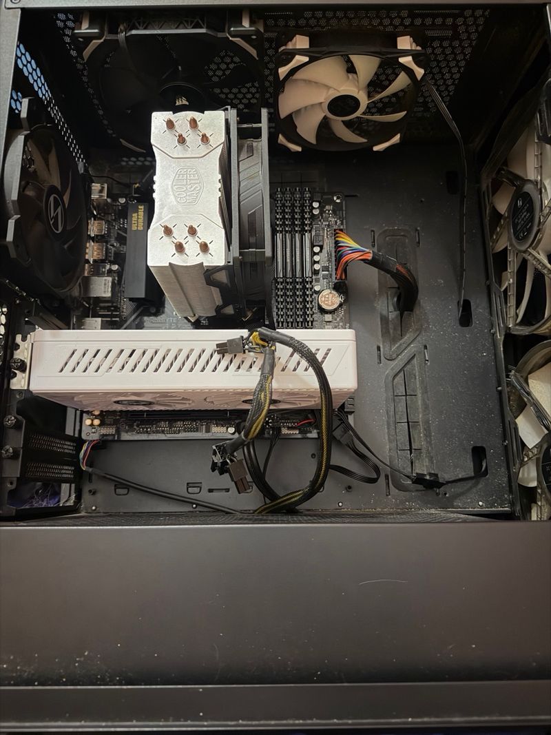 PC GAMER (RX 580, R5 5600x, 32GB RAM DDR4) afbeelding 4