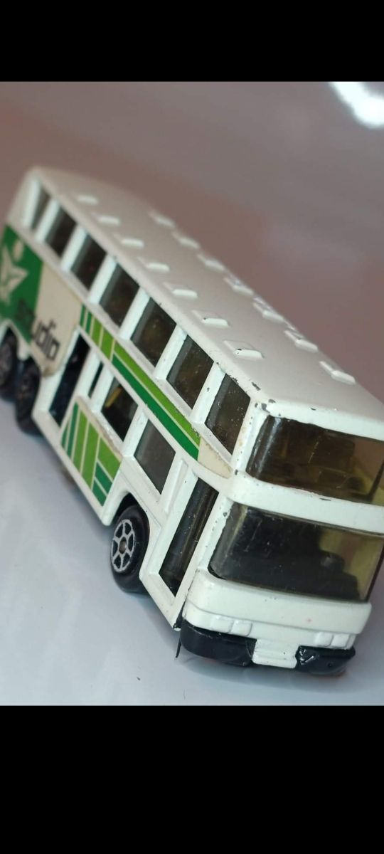 *AUTOBUS SAUDIO 1/64 GUILOY