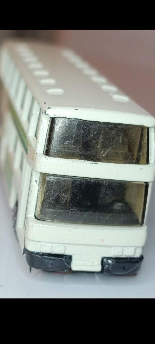 *AUTOBUS SAUDIO 1/64 GUILOY