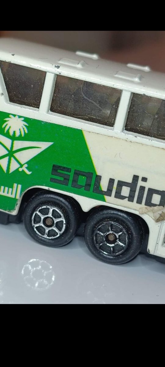 *AUTOBUS SAUDIO 1/64 GUILOY