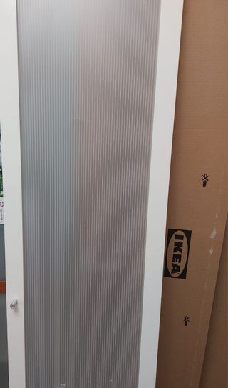 Puerta estanteria billy. Medidas 40×2×194.