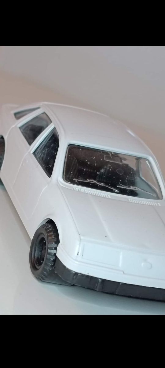 *FORD SIERRA 1/43 TRANSPLASTIC
