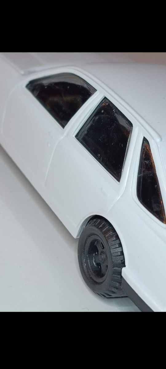 *FORD SIERRA 1/43 TRANSPLASTIC