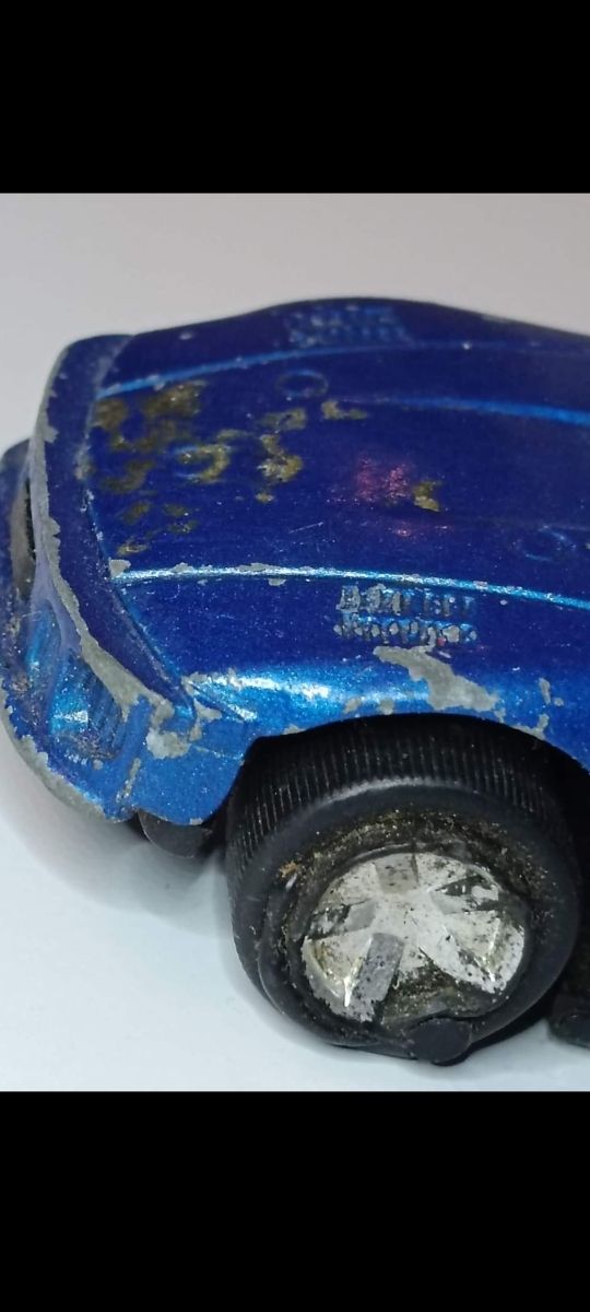 *PORSCHE SACAPUNTAS 1/43 GISIMA