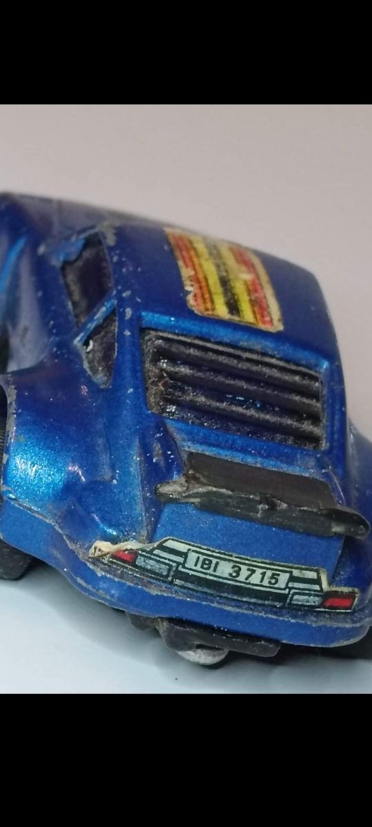 *PORSCHE SACAPUNTAS 1/43 GISIMA