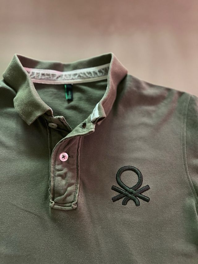 Polo verde Benetton. Impecable
