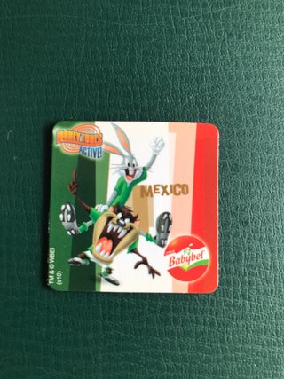 3 MAGNETS LOONEY TUNES ACTIVE MUNDIAL FÚTBOL 2010