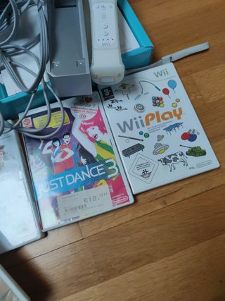 Nintendo wii 2 mandos y 6 juegos