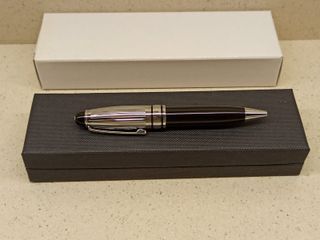 BOLÍGRAFO MINI RESINA NEGRA CAPUCHÓN CROMADO