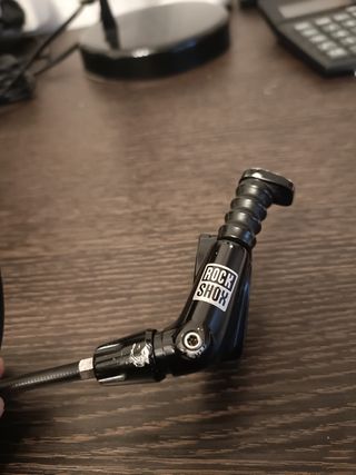 Tija telescópica Rock Shock Reverb