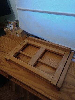 Atril de madera 
