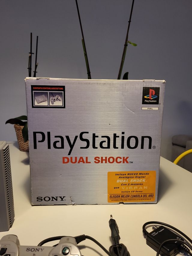 PS1 con CAJA ORIGINAL DUALSHOCK