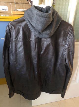Cazadora hombre piel Zara