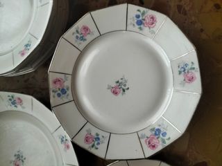 Servicio de mesa, porcelana francesa.