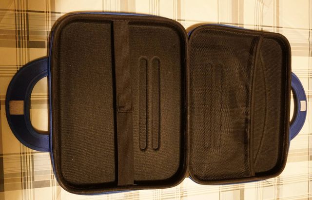 Maletin duro portatil 12" AZul