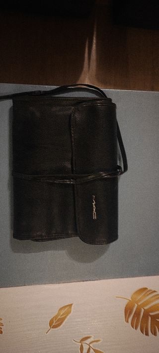 Estuche brochas maquillaje 