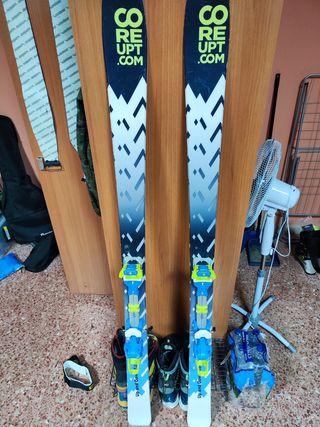 Esquís travesia y pieles 
