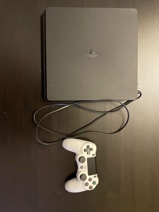 Play Station 4