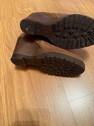 Botines De Ante Color Camel