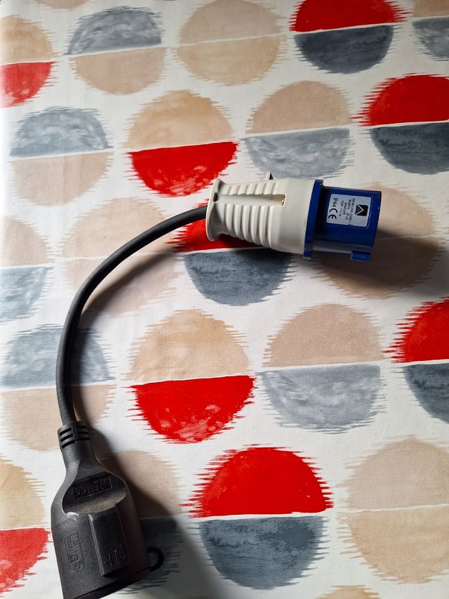 Toma de corriente para camping