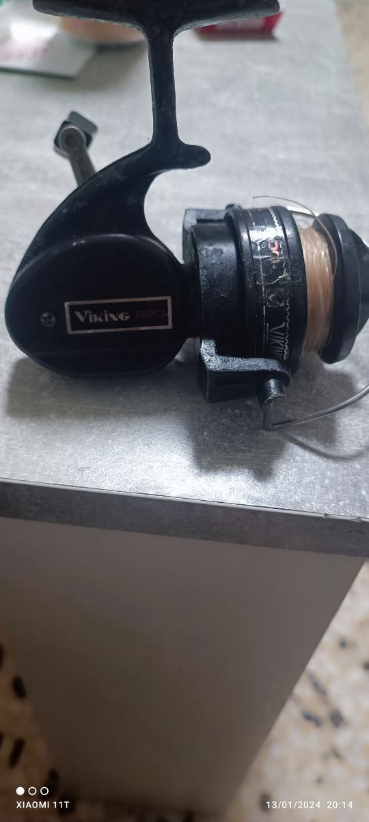 CARRETES DE PESCA MITCHELL 350 - VIKING 850.