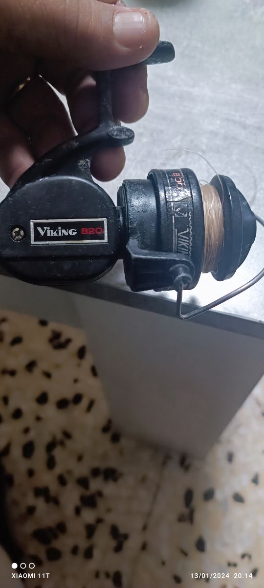 CARRETES DE PESCA MITCHELL 350 - VIKING 850.