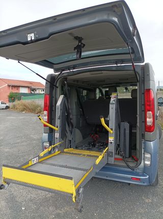 RAMPA ELECTRICA COCHE DISCAPACIT