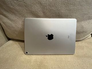 Ipad pro 32GB 9,7 caja/cargador/original