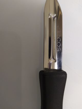 Nº 198.- Pelador Arcos, cuchillo, tenedor