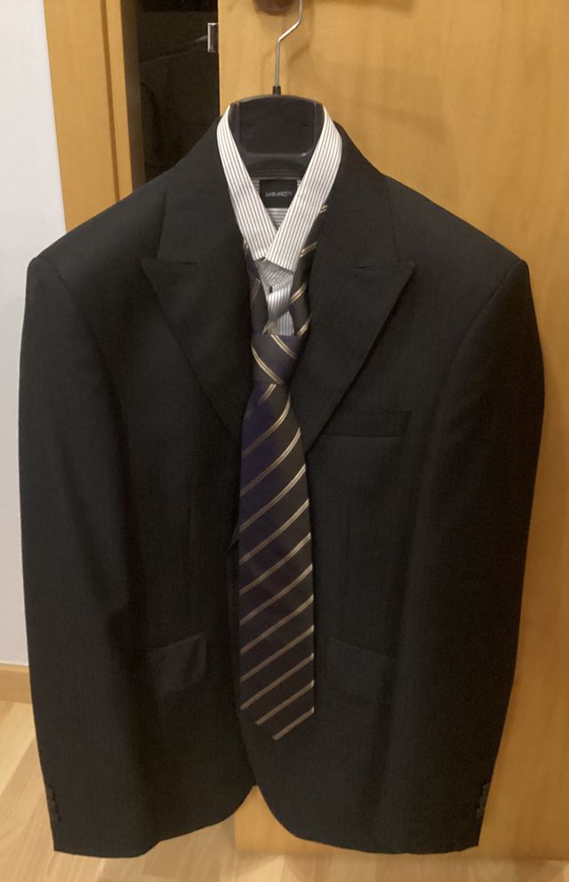 Traje Hombre con camisa y corbata