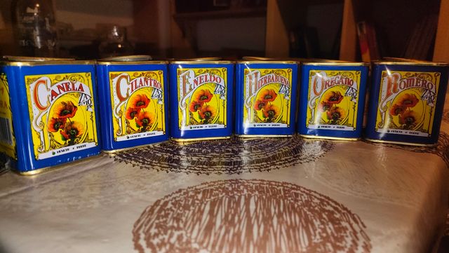 Set de 6 botes de especias tradicionales