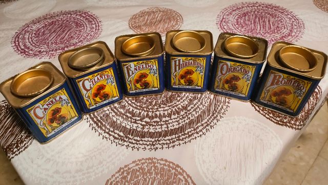 Set de 6 botes de especias tradicionales