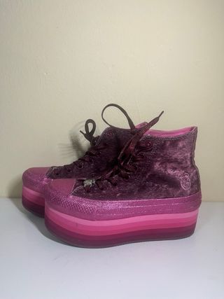 Converse x Miley Cyrus Chuck Taylor